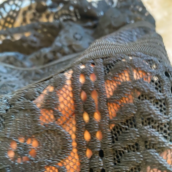 Sexy black lace body suit 🖤 - Picture 4 of 4